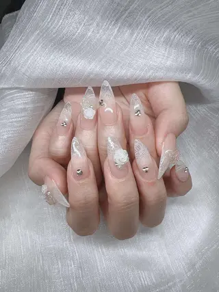 ネイル Lee Nailsのネイルデザイン