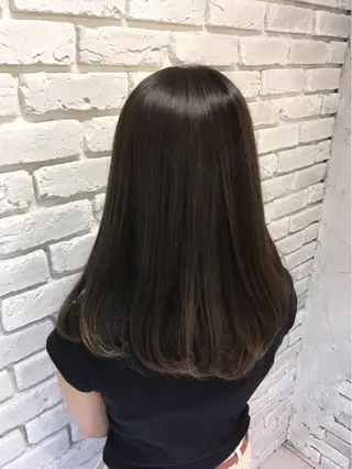 セミロング カラー 江幡 渉のヘアスタイル