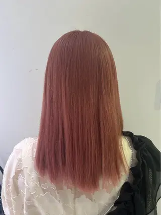 カラー ☘️折戸結菜☘️ ハイトーンカラーのヘアスタイル