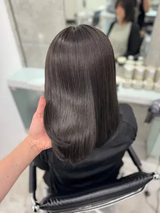 ロング オートル所属・渋谷透明感カラー🩵 愛優美のヘアスタイル