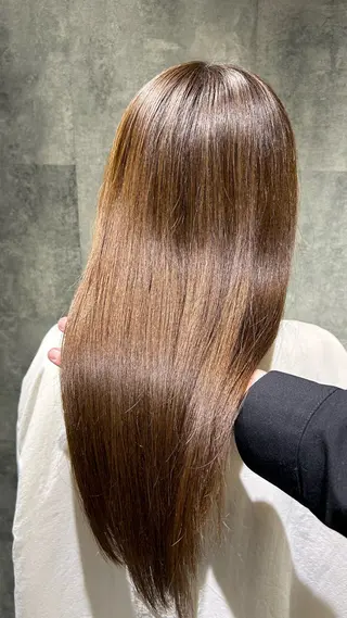 ロング Glare所属・髪質改善特化🫧 梶川　歩哉のヘアスタイル