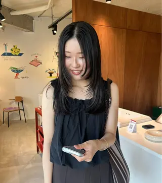 セミロング BUiK所属・梅田 柚綺乃のヘアスタイル