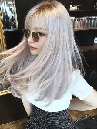 ロング カラー ユイ☆ハイトーン ☆ブリーチデザインのヘアスタイル