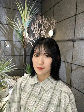 カラー ꪆৎ平行アーチ ྀི ワカナの眉毛・アイブロウイメージ