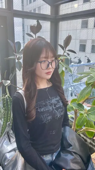 ロング カラー サオリ仙台🩰儚カラ ー/透明感カラーのヘアスタイル