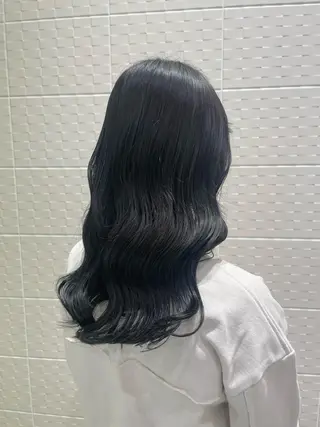 ロング カラー ZELE新瑞橋店所属・吉川 璃々花のヘアスタイル