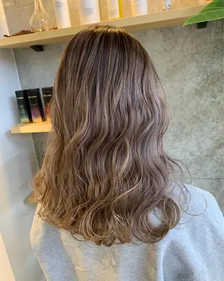 セミロング カラー 天野 開のヘアスタイル