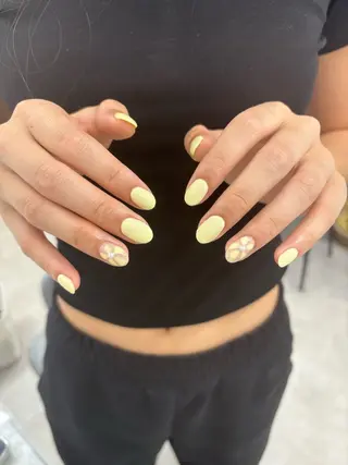 ネイル yuria 🎀海外ネイル🌺のネイルデザイン