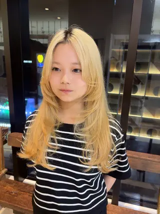 ロング ✨艶髪／透明感カラー ミユ💜のヘアスタイル