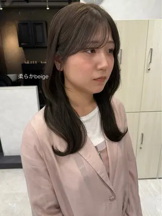 ミディアム rina/顔周り特化 柔らかいカラーのヘアスタイル