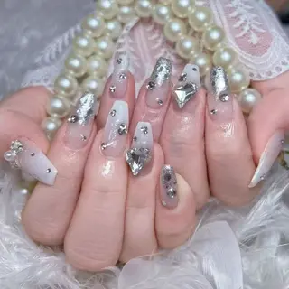 ネイル Ena 🧸のネイルデザイン