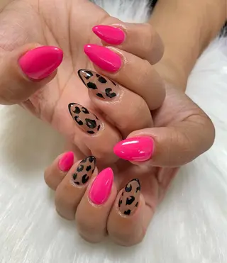 ネイル 岩﨑 美沙のネイルデザイン