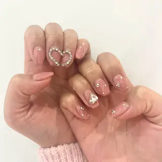 ネイル 金田 純香のネイルデザイン