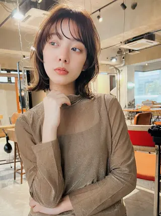 ミディアム カラー 透明感/艶髪矯正 🪐takushiのヘアスタイル