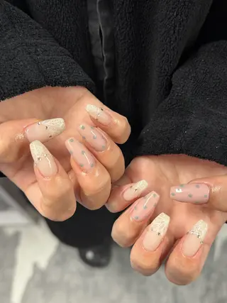 ネイル Sarina ⋆⭒˚ mavieのネイルデザイン