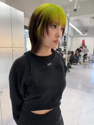 ミディアム カラー TATSUブリーチ/ ミルクティーベージュのヘアスタイル