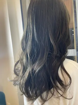 ロング 柳井 瑠菜のヘアスタイル