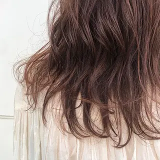 ロング カラー カトウ ユウカのヘアスタイル