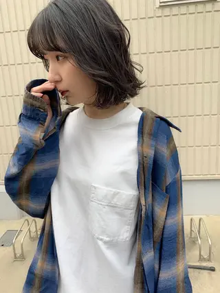 ショート 柔らかブラウン/顔周 りレイヤー♡ユウシのヘアスタイル