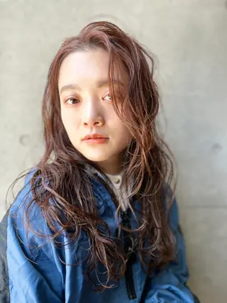 ロング パーマ カラー 小田川 竜也のヘアスタイル