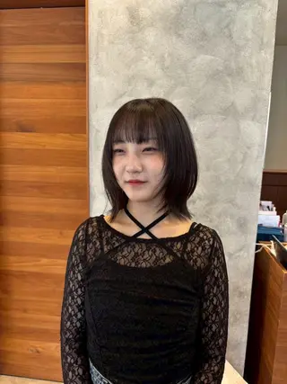 ミディアム 長谷川 楓のヘアスタイル