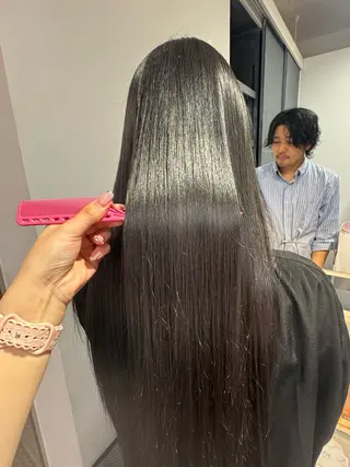 ロング 𩵋住 佳帆のヘアスタイル