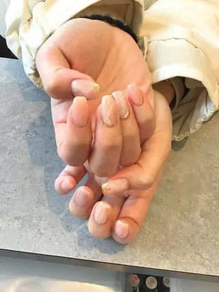 ネイル Nest 岩崎のネイルデザイン