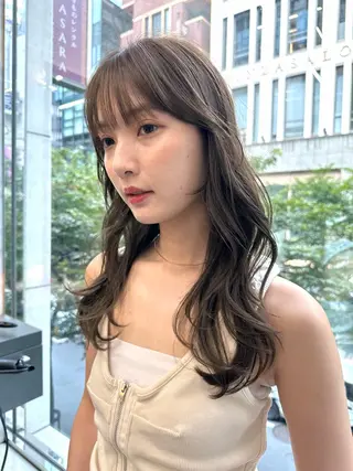 セミロング カラー Misora/ボブ/ レイヤー/艶カラーのヘアスタイル