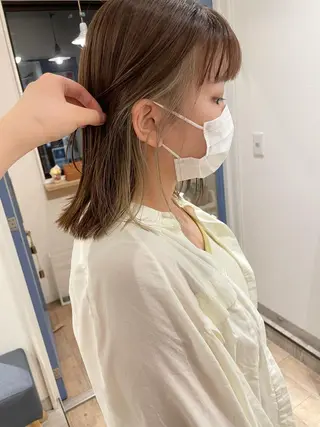 ミディアム カラー 🩰オリーブ/ ベージュ松本咲花🩰のヘアスタイル