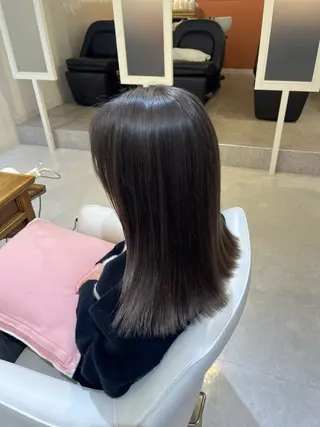ミディアム 梛木 唯のヘアスタイル