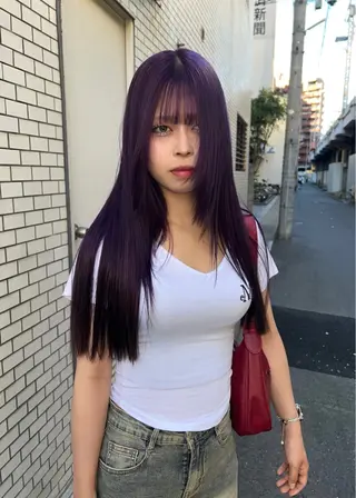 ロング 室屋 鈴音のヘアスタイル