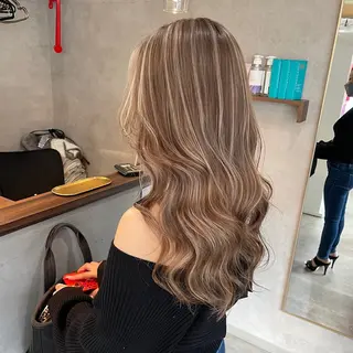 ロング カラー RIENS xreaのヘアスタイル