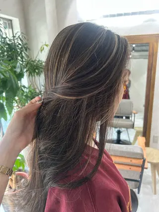 セミロング カラー 🌷横浜/レイヤー /艶カラー🌷のヘアスタイル