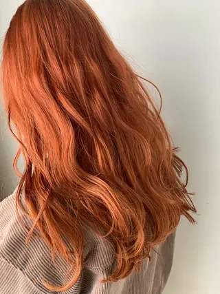 ロング MIA 菅原のヘアスタイル