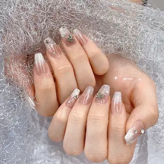 ネイル RINA 🤍のネイルデザイン