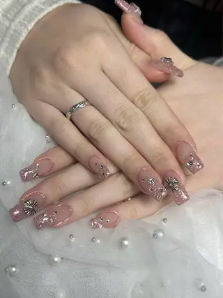 ネイル 長さ出し専門店 上野店サロンのネイルデザイン