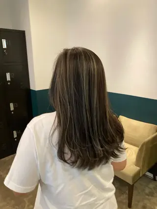 セミロング 高山 鳳成のヘアスタイル