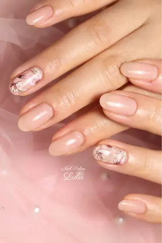 ネイル Lulu nail salon 南堀江店所属・西村 あやかのネイルデザイン