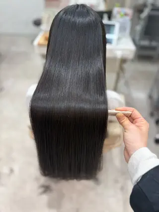 ロング 🫧美髪矯正特化🫧 小林杏夏のヘアスタイル