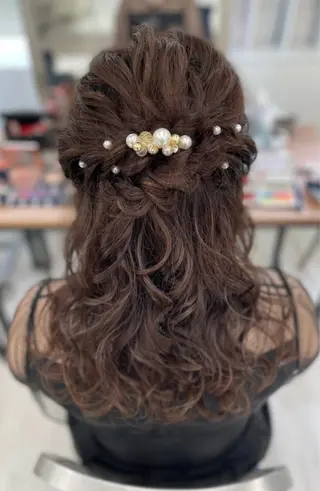 ロング ヘアアレンジ 浜崎 千亜のヘアスタイル