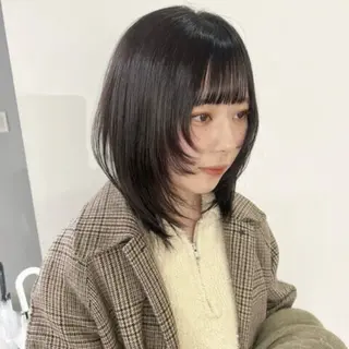 ミディアム 松川ヒナ｜韓国レイヤ /耳つぼジュエリーのヘアスタイル