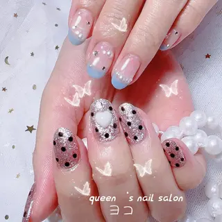 ネイル queens nailsalonのネイルデザイン