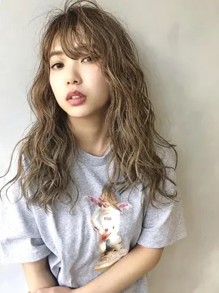 ロング カラー nishido ハイライト/海外ヘアのヘアスタイル