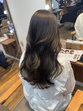 ロング 韓国/レイヤー/ 顔まわり/ユズキのヘアスタイル