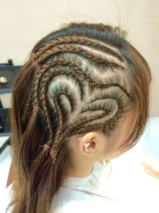 ヘアアレンジ ハイトーン特化🤍 浦住のヘアスタイル