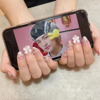 ネイル my&所属・my&_ maimiのネイルデザイン