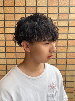 ショート パーマ メンズ パーマ/ダブルカラー ブリーチ⭐️海斗のヘアスタイル