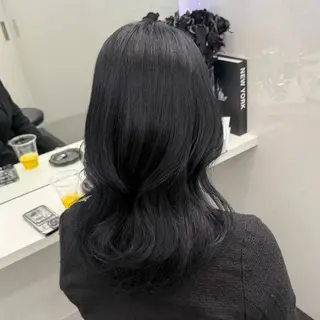 セミロング カラー ケアブリーチ/ 髪質改善/上質艶髪のヘアスタイル