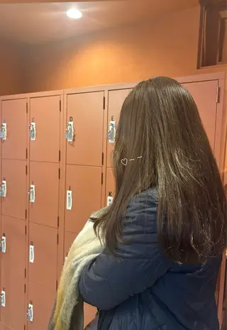 セミロング カラー 艶髪に✧ / 透明感 カラー / 冨成のヘアスタイル