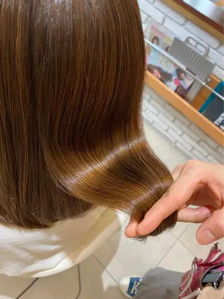 ミディアム 峯村 亜希のヘアスタイル